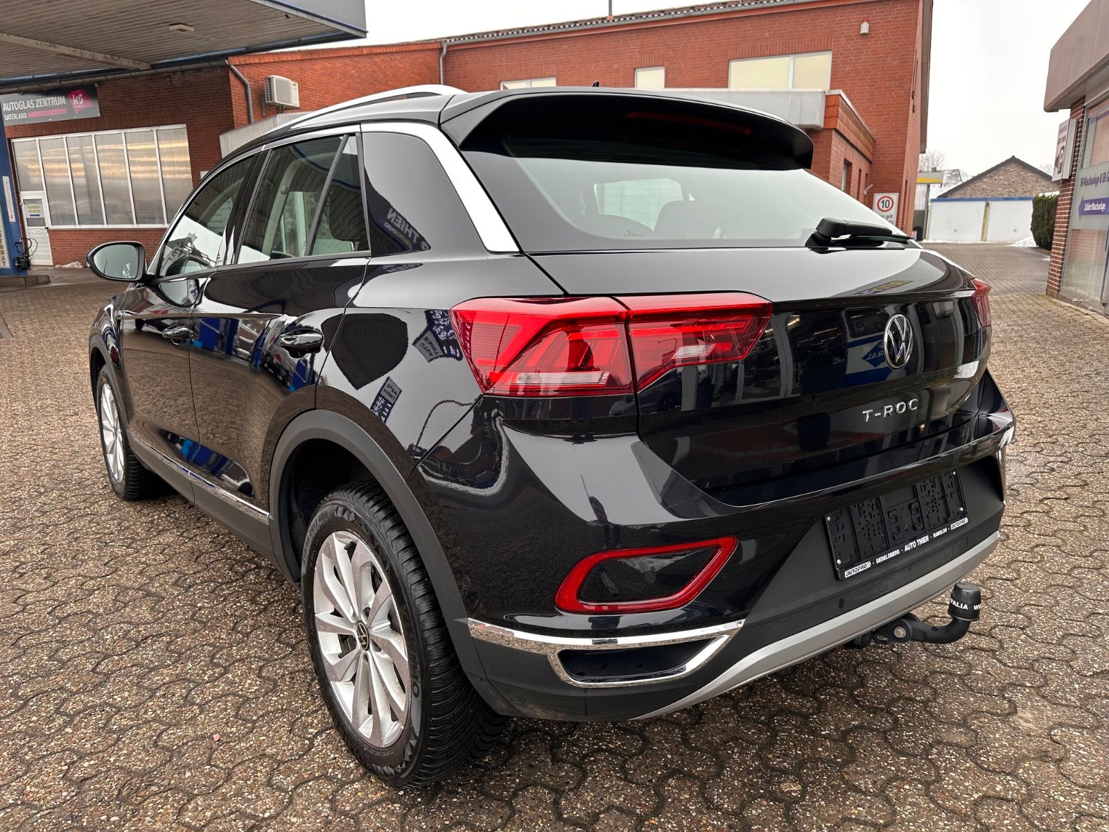 Fahrzeugabbildung Volkswagen T-Roc 1.5 TSI Style DSG AHK/ACC/LED/APP/SHZG/GJR