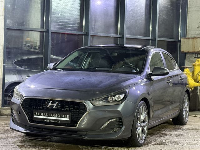 Hyundai i30 Fastback Premium LED Navi Pano RüKamera ACC 