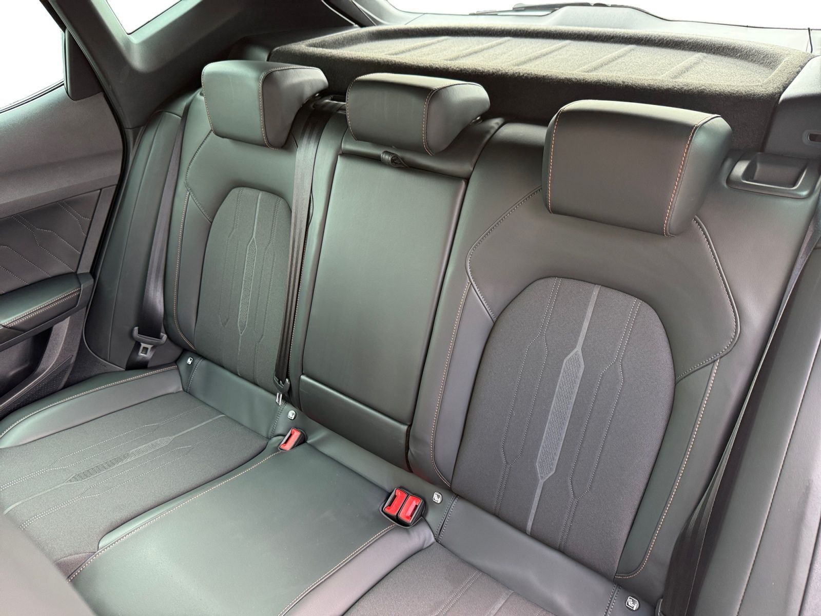 Fahrzeugabbildung CUPRA Formentor 2,0 TDI 4Drive DSG ACC RFK MEMORY