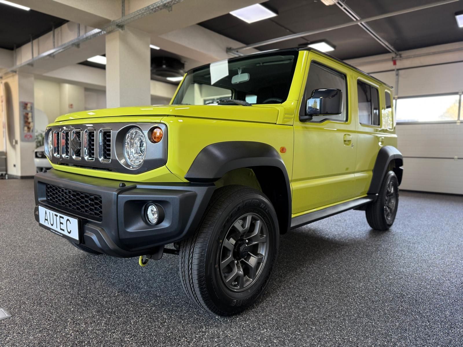 Fahrzeugabbildung Suzuki Jimmy GLX 4-TÜRER AUTOMATIK