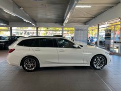 BMW 320d Touring M Sport HuD+Laser+Park+AHK+LEDER