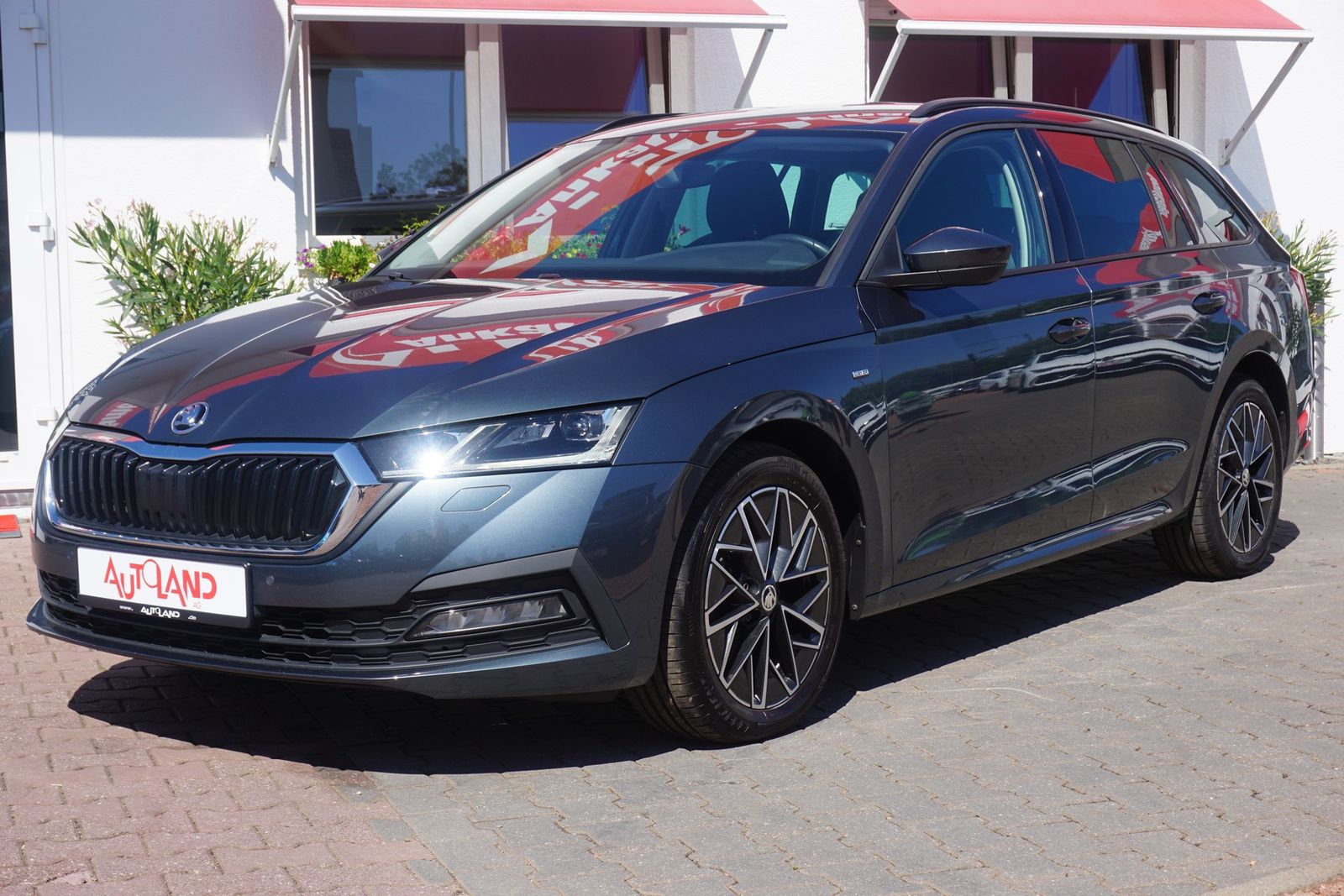 Skoda Octavia Combi Clever DSG LED Android Apple DAB foto 2