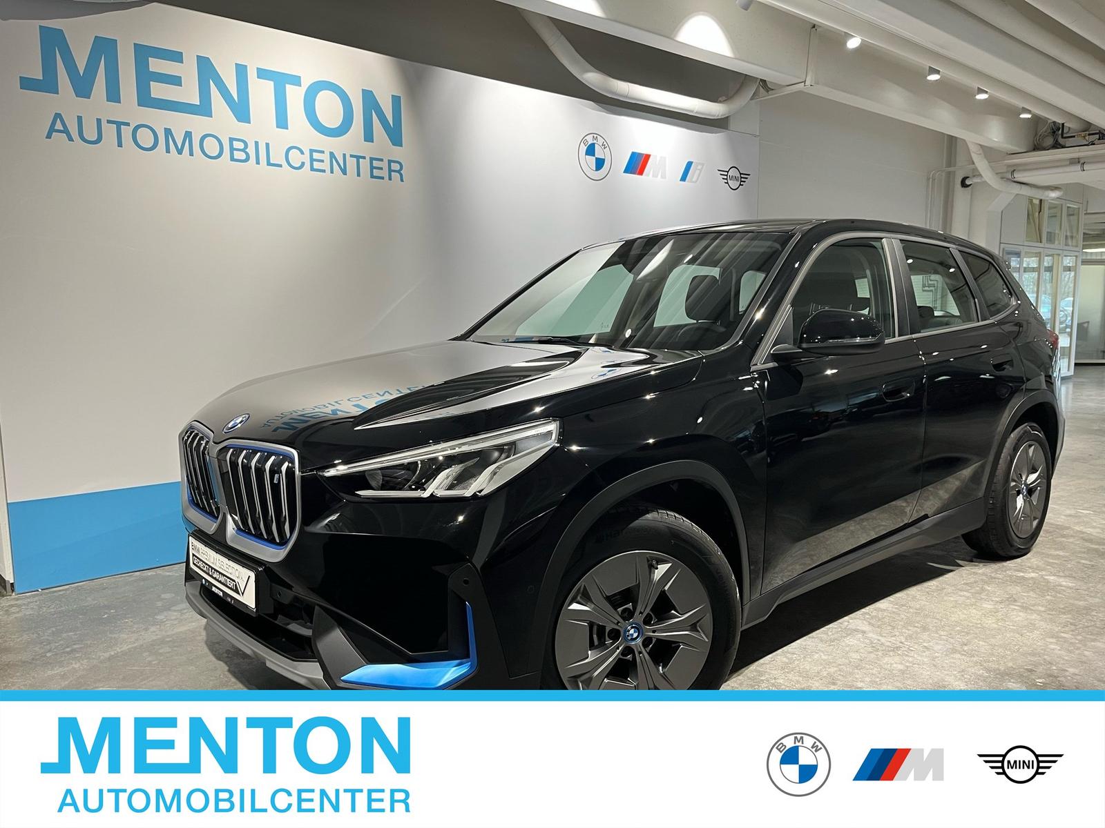 BMW iX1 xDrive30 LCPlus/LED/CarPlay/RFK/PDC/Shz