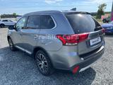 Mitsubishi Outlander Edition 100+ 4WD 2,2 DI-D LED SHZ AHK - Mitsubishi Outlander mit Diesel-Antrieb: Geländewagen