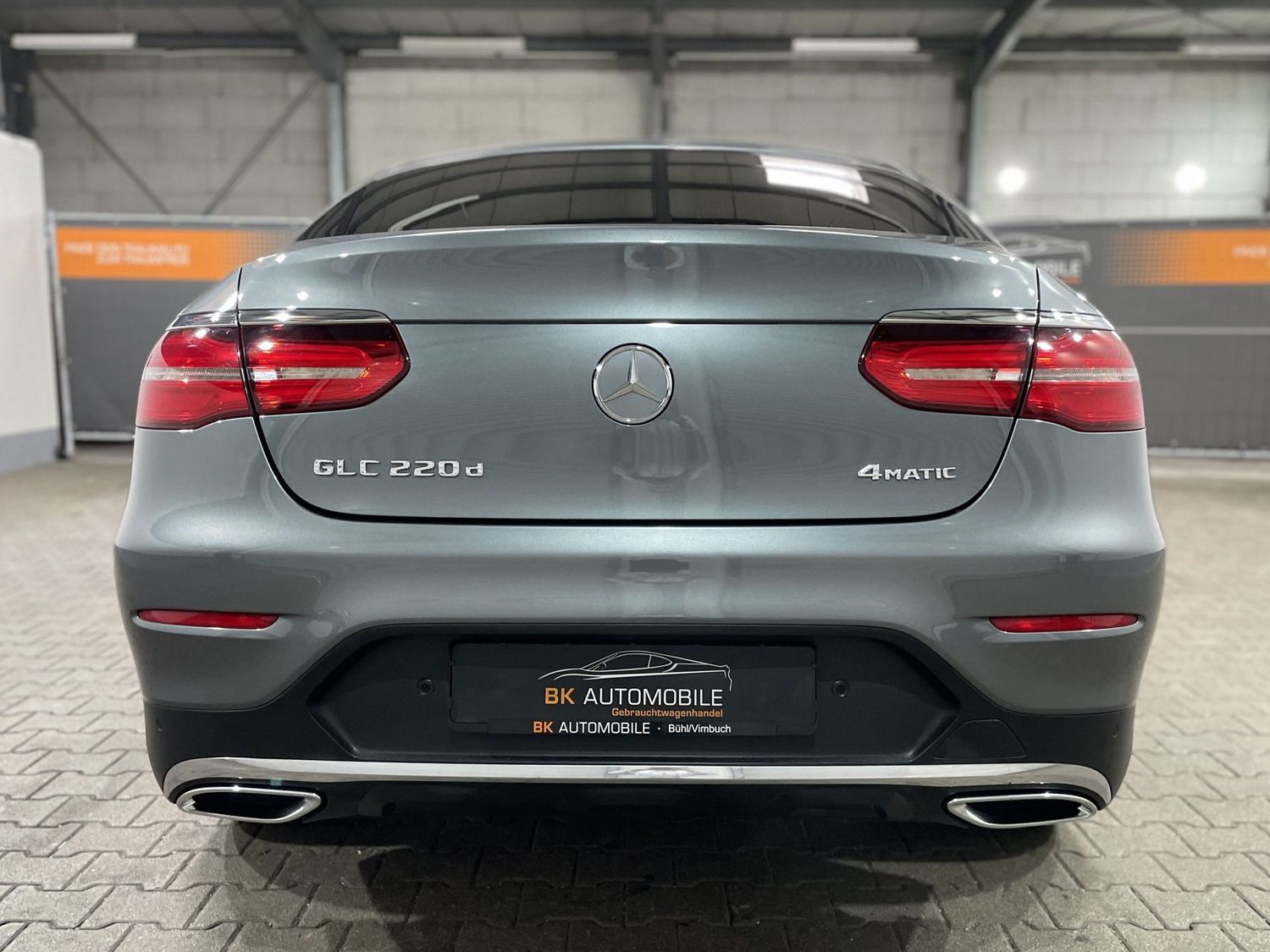 Fahrzeugabbildung Mercedes-Benz GLC 220 d 4Matic AMG RideControl#LED#360°#Ambien