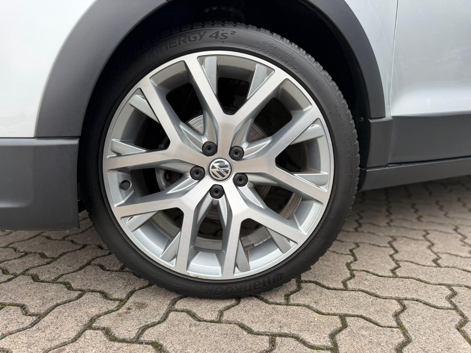 Volkswagen CrossPolo 1.2 TSI DSG Klima Einparkhilfe v+h