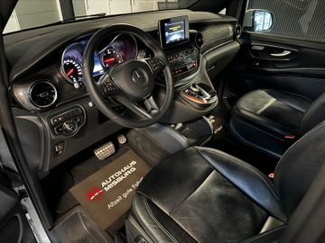 Mercedes V 220 - 11