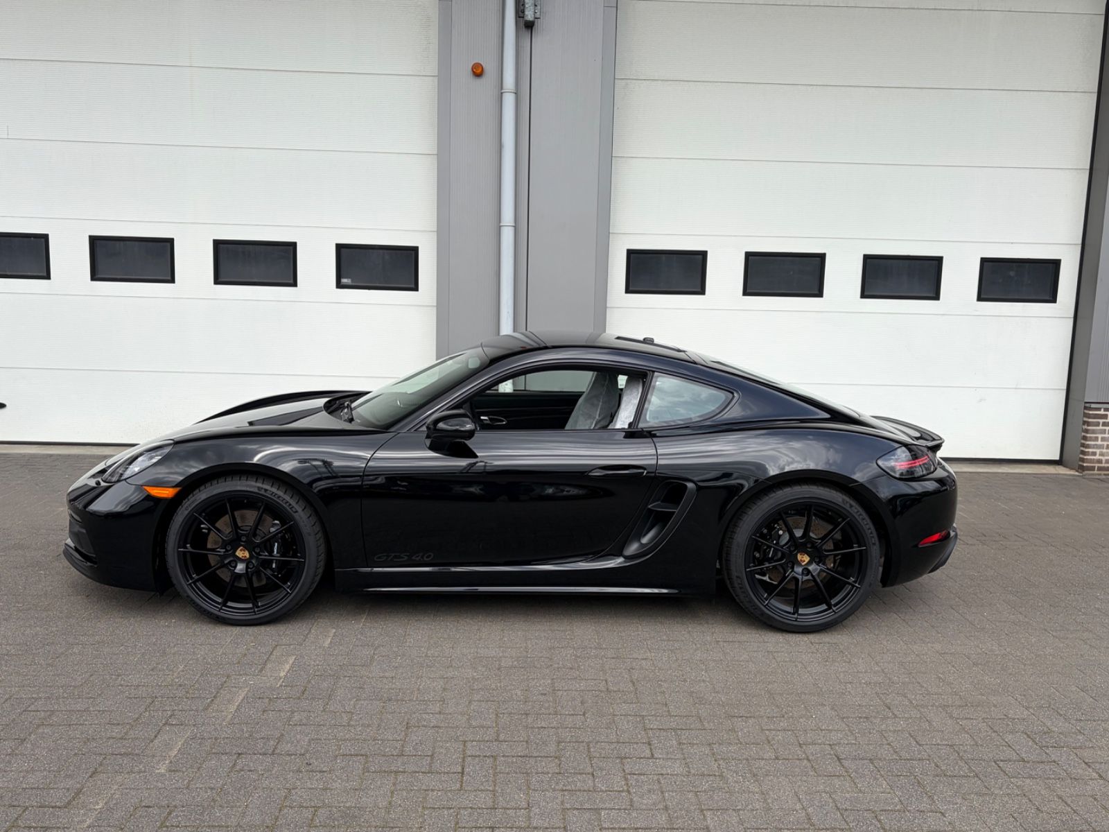 PORSCHE Cayman GTS 4.0 manual