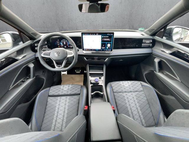 Tiguan R-Line 2.0 TDI 4Motion Bluetooth Navi