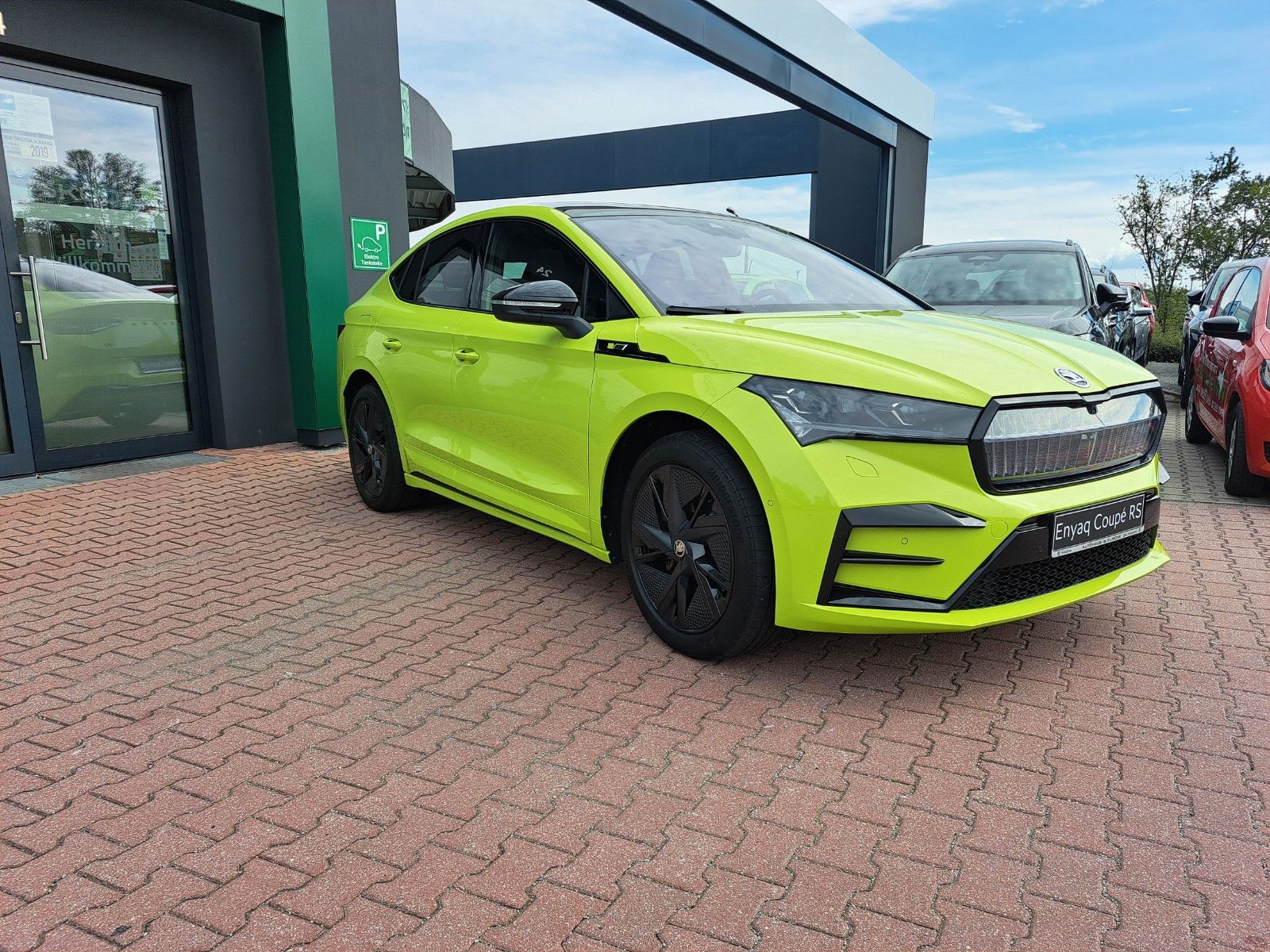 Skoda ENYAQ Coupé RS 82 kWh 220 kW 299 PS 4x4 AHK imagem 3