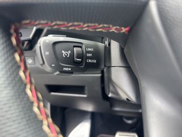 DS DS7 Crossback Performance Line, Bild 29