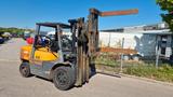 TCM FG45 mit Drehgabel, Triplex Mast, Freihub - TCM LKWs