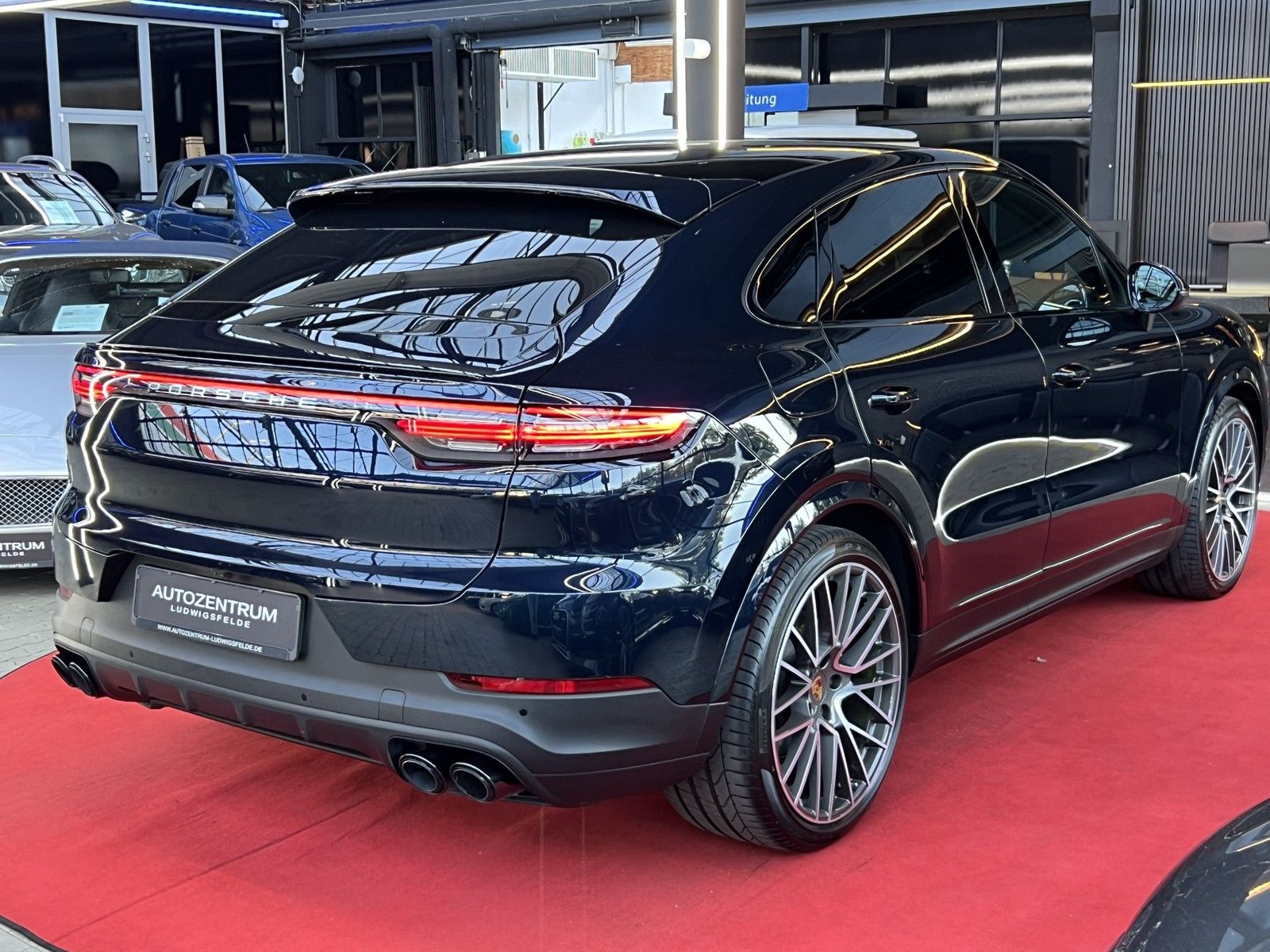 Porsche Cayenne Coupe E-Hybrid / CHRONO / ACC / PANO / L foto 4