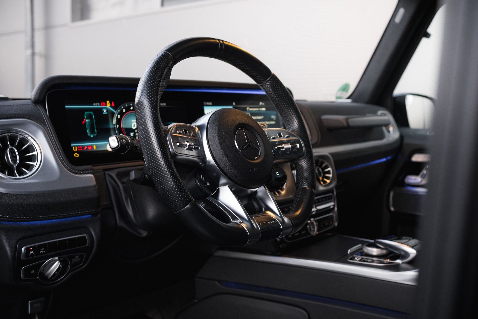 Fahrzeugabbildung Mercedes-Benz G 63 AMG -Burmester Sound-BRABUS-Felgen-Auspuff