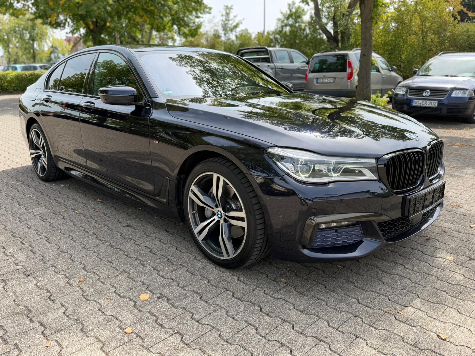 BMW 730d* HUD+STHZH*SOFTCL*20- ZOLL*VOLL*PANO*