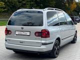 Volkswagen Sharan Exclusive Edition PDC*NAVI*XENON*7SITZE - VW Sharan SUV