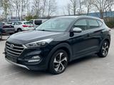 Hyundai Tucson Advantage 2.0 CRDi 4WD Motorschaden! - Hyundai TUCSON Unfallwagen
