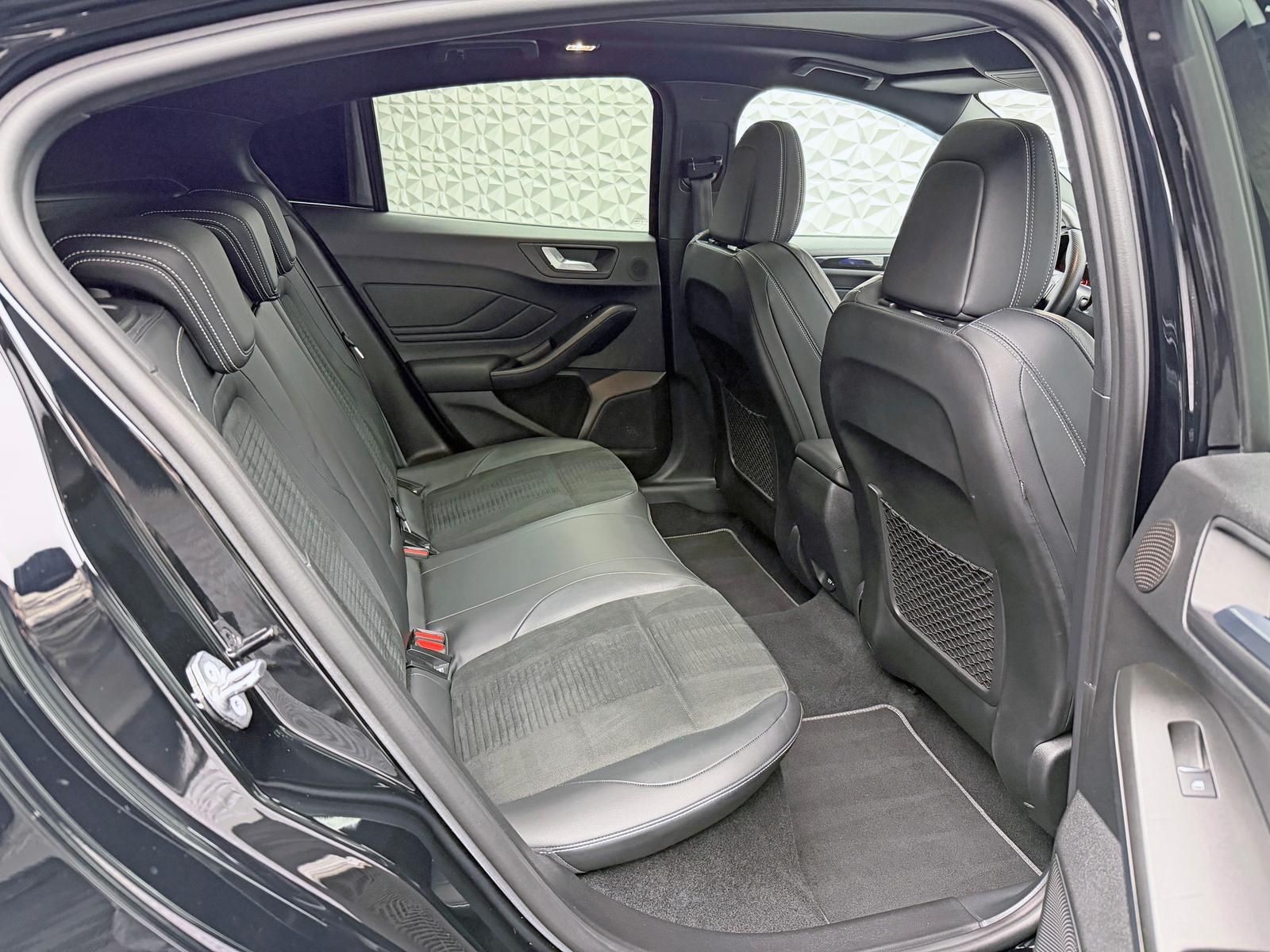 Fahrzeugabbildung Ford FOCUS ST PERFORMANCE/MAXTON/BULLX-MOTORSPORT/B&O