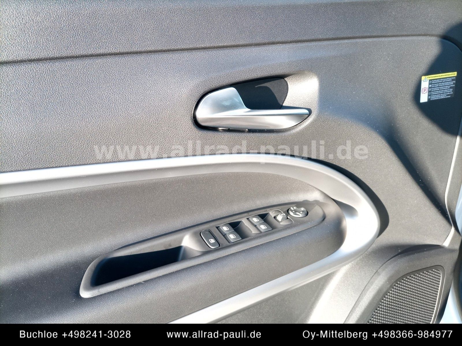 Jeep Avenger 1.2 e-hybrid Altitude | ASSISTENZ, STYLE