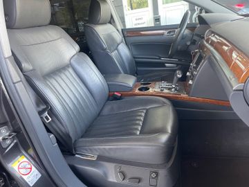 Volkswagen Phaeton - 5