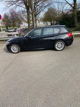 BMW 118i M Sportpaket Navi Professional/LED/I.Hand - BMW 1er Reihe: Sportpaket
