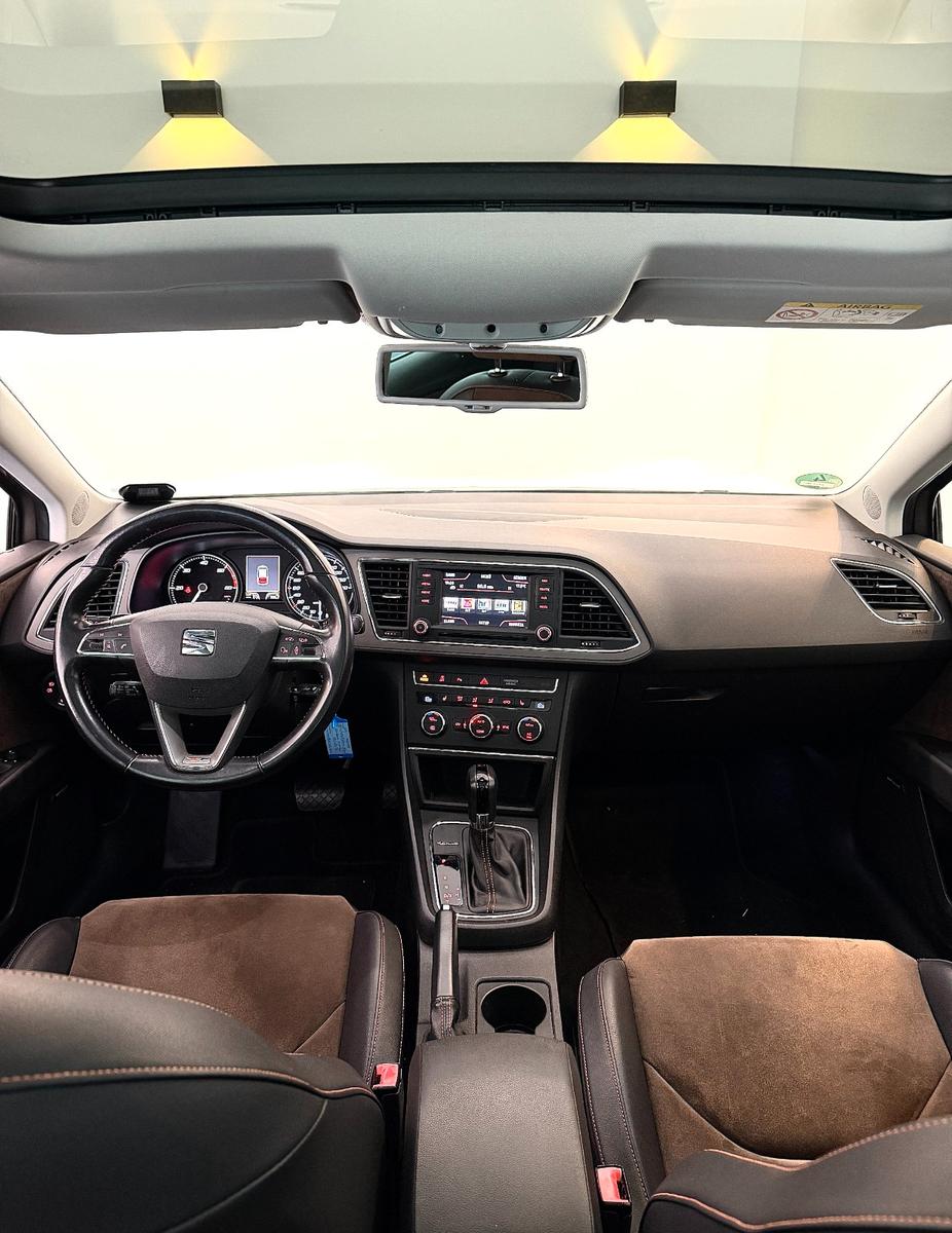SEAT Leon ST X-Perience 2.0 TDI 184 ch • DSG • 4Drive • Pano • DCC • Alcantara