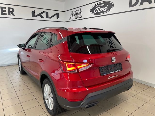 Fahrzeugabbildung SEAT Arona Style Navi Digitales Cockpit LED Apple Car