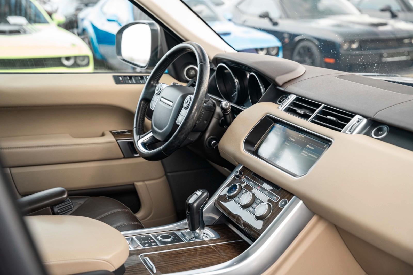Land Rover Range Rover Sport 3.0 TDV6 HSE