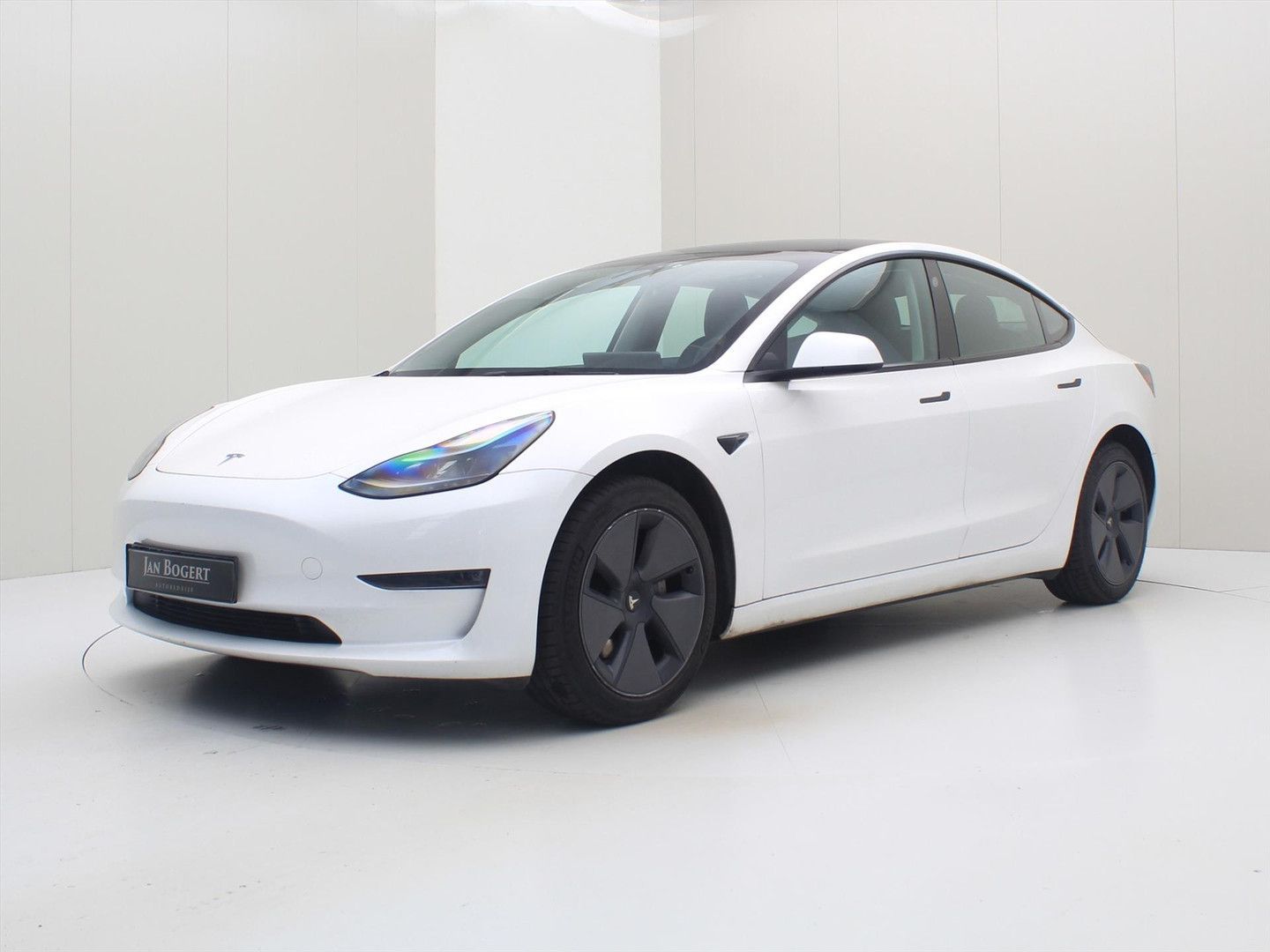 Tesla Model 3 Long-Range RWD 299pk [ AMD RYZEN+WARMTEP