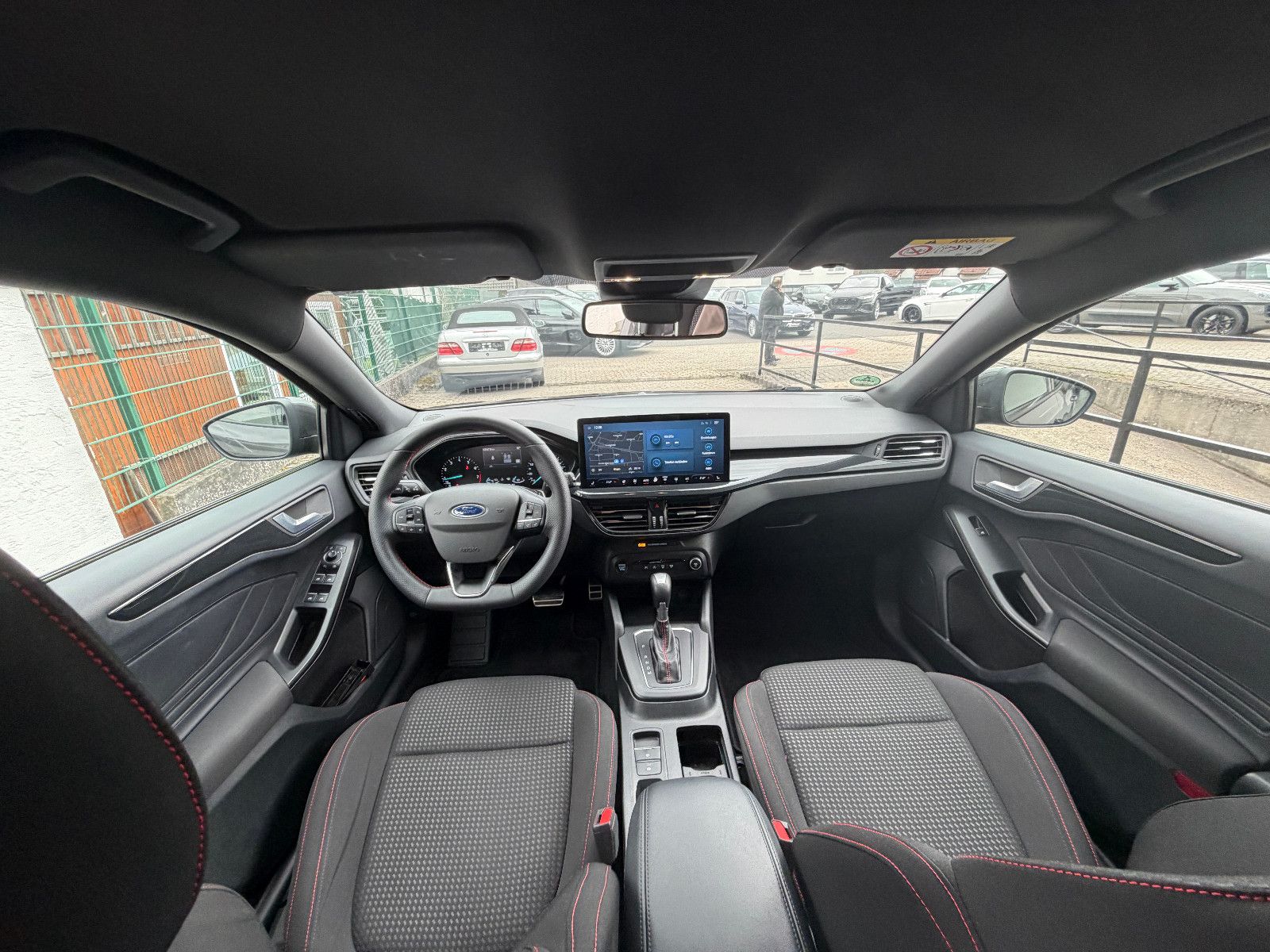Fahrzeugabbildung Ford Focus /ST-LINE/AUTOMATIK/KAMERA/NAVI/SHZ/ACC