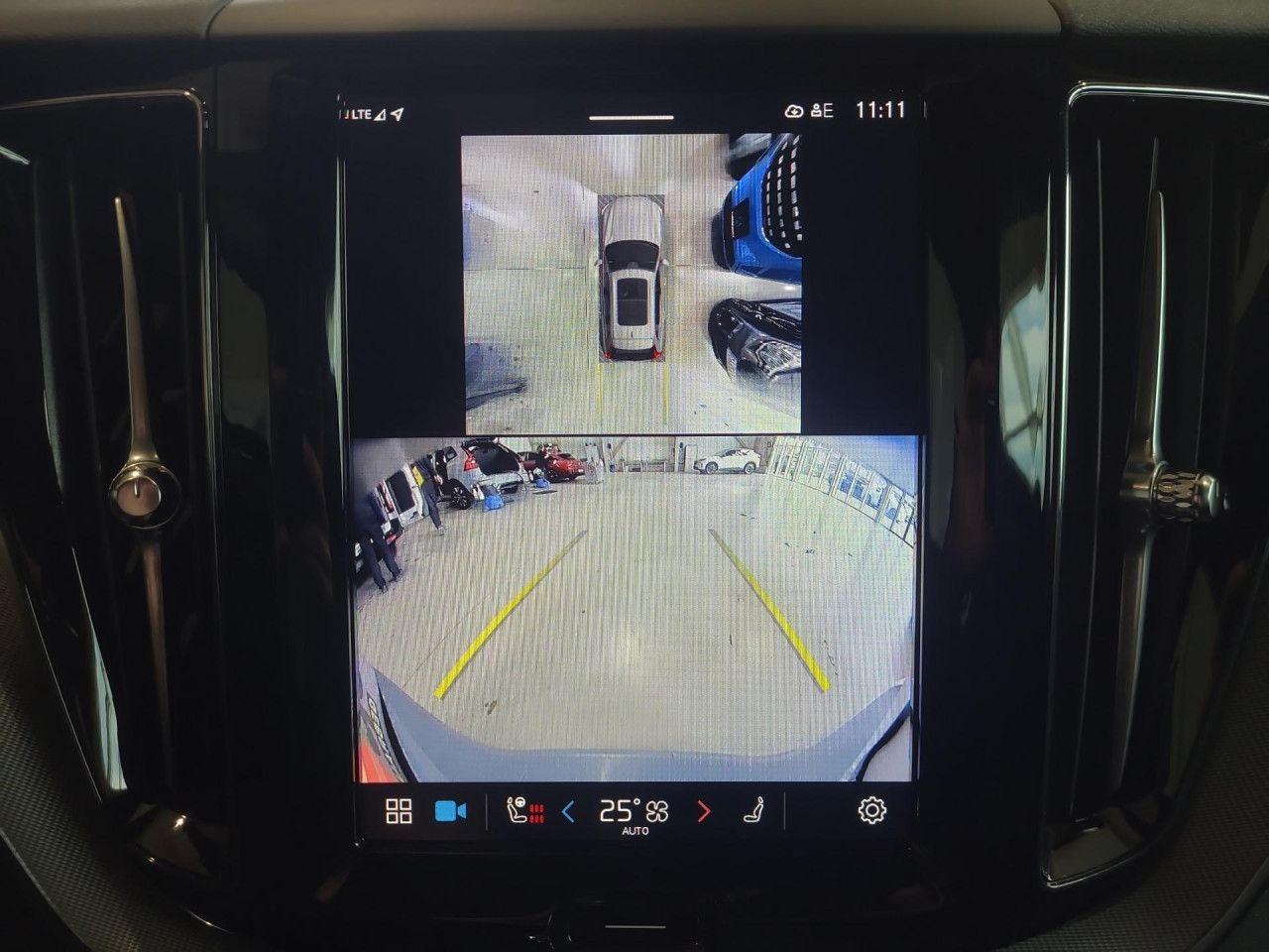 Volvo XC60 XC 60 Plus Dark AWD Bluetooth LED Klima, миниатюра 9