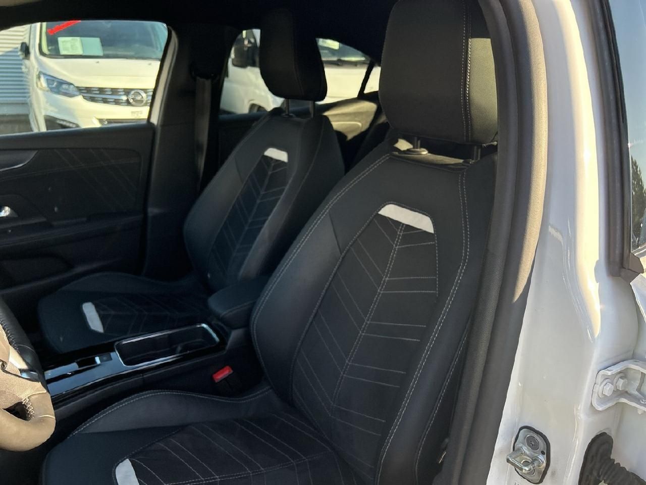 Fahrzeugabbildung Opel Mokka e Ultimate