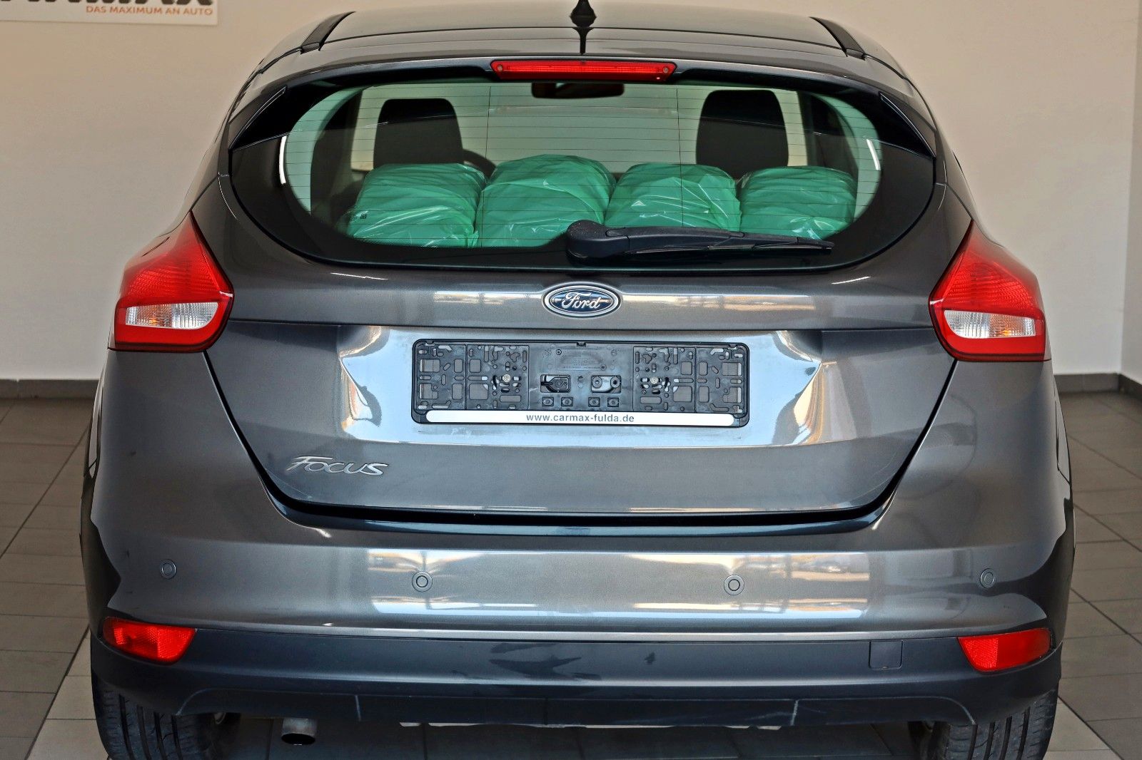 Fahrzeugabbildung Ford Focus Lim. Business,Tempomat,PDC,Navi,SH,SR+WR
