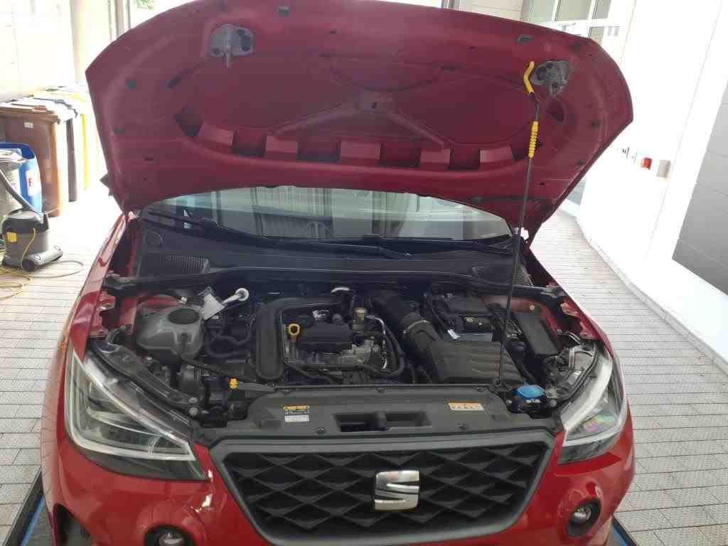 SEAT Arona FR-Line 1.0 TSI AHK*RFK*PDC*NAV*Klima