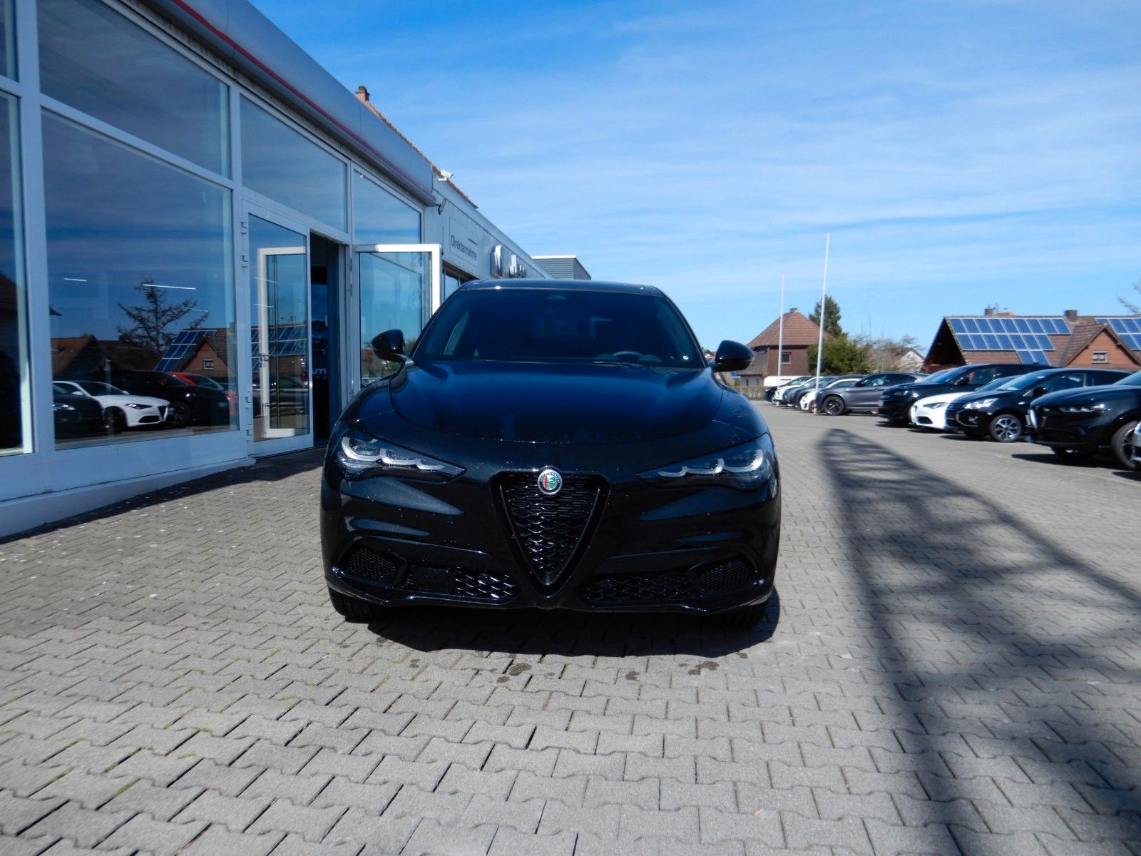 Fahrzeugabbildung Alfa Romeo Stelvio INTENSA MY24 2.0T Q4 AT8 206 KW Pano*LED