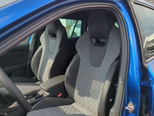 Fahrzeugabbildung SKODA Octavia Combi 2.0 TDI DSG Sportline MATRIX NAVI