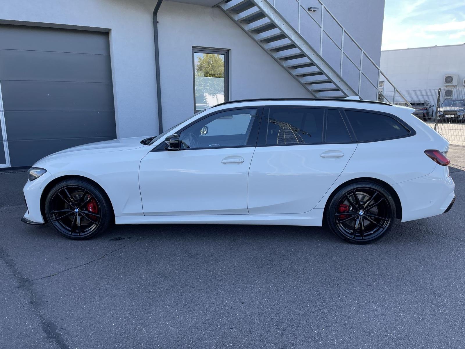 BMW M340i xDrive Touring PANO ACC LASER H/K HUD