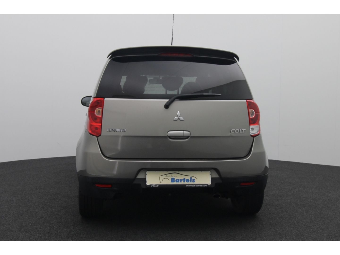 Fahrzeugabbildung Mitsubishi Colt 1.3 Polar Tempomat Multifunktion SHZ Notbre
