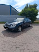 Mercedes-Benz E 220 CDI, Schiebedach, TÜV, wenig km - gebrauchte Mercedes-Benz E 220 aus dem Jahr 2002