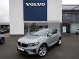 Volvo XC 40 T2 Essential 2WD - Volvo XC40 Essential mit Benzin-Antrieb
