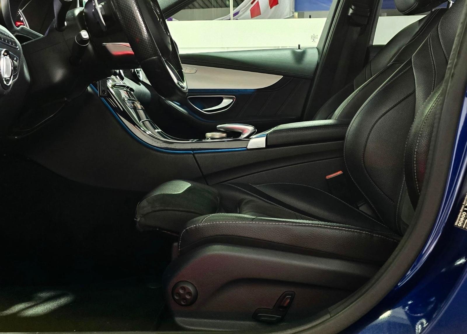 MERCEDES-BENZ C - 63 AMG - 476 CV - BVA - ENTRETIEN MERCEDES
