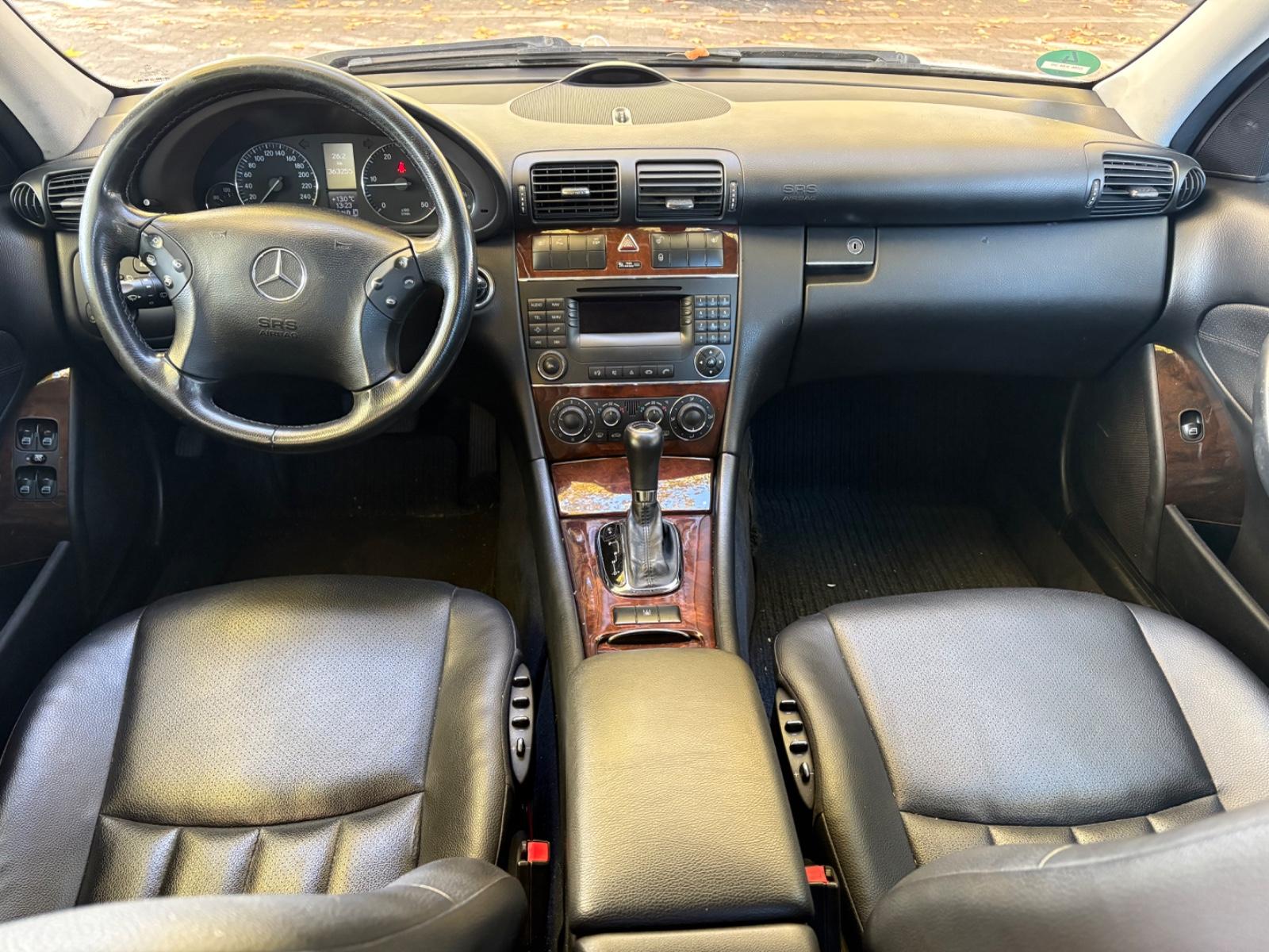 Mercedes-Benz C220 2006 — photo 9