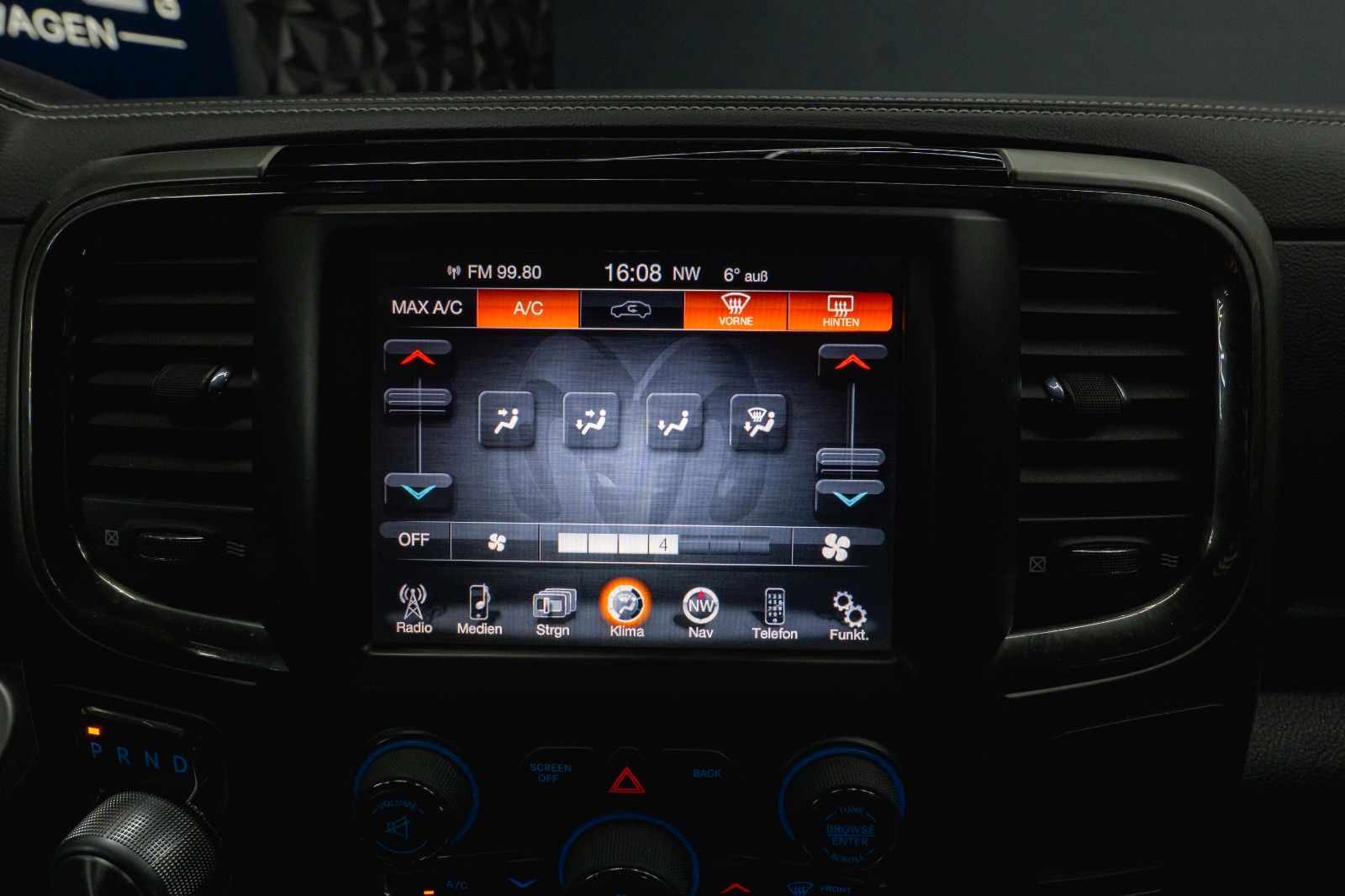 Fahrzeugabbildung Dodge RAM 5.7 V8 HEMI 4x4 Offroad Sport LONGBED *LPG*