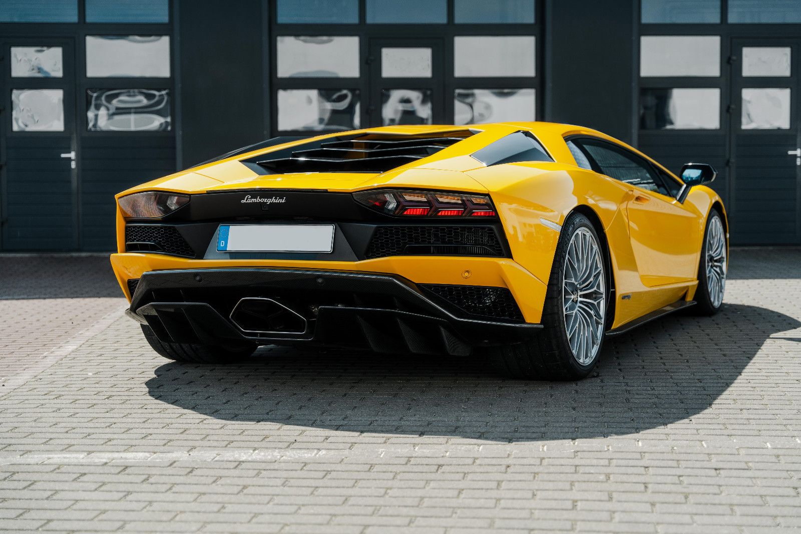 Fahrzeugabbildung Lamborghini Aventador S VOLL..VOLL*INSP NEU*MIETKAUF mögl.