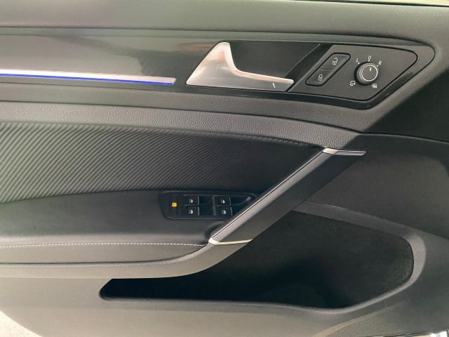 Golf VII R 2.0 TSI DSG 4Motion PANO+LEDER+NAVI