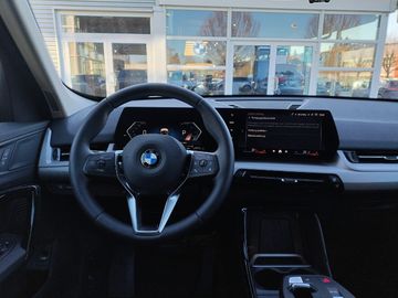 BMW X1 sDrive18i DAB LED Komfortzg. Parkassistent