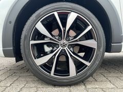 Fahrzeugabbildung Volkswagen Taigo 1.0 TSI DSG R-Line MATRIX PANO KAMERA AHK