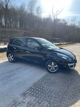 Renault Scenic III TCe 130 Dynamique - Renault Scenic: Dynamique Tce