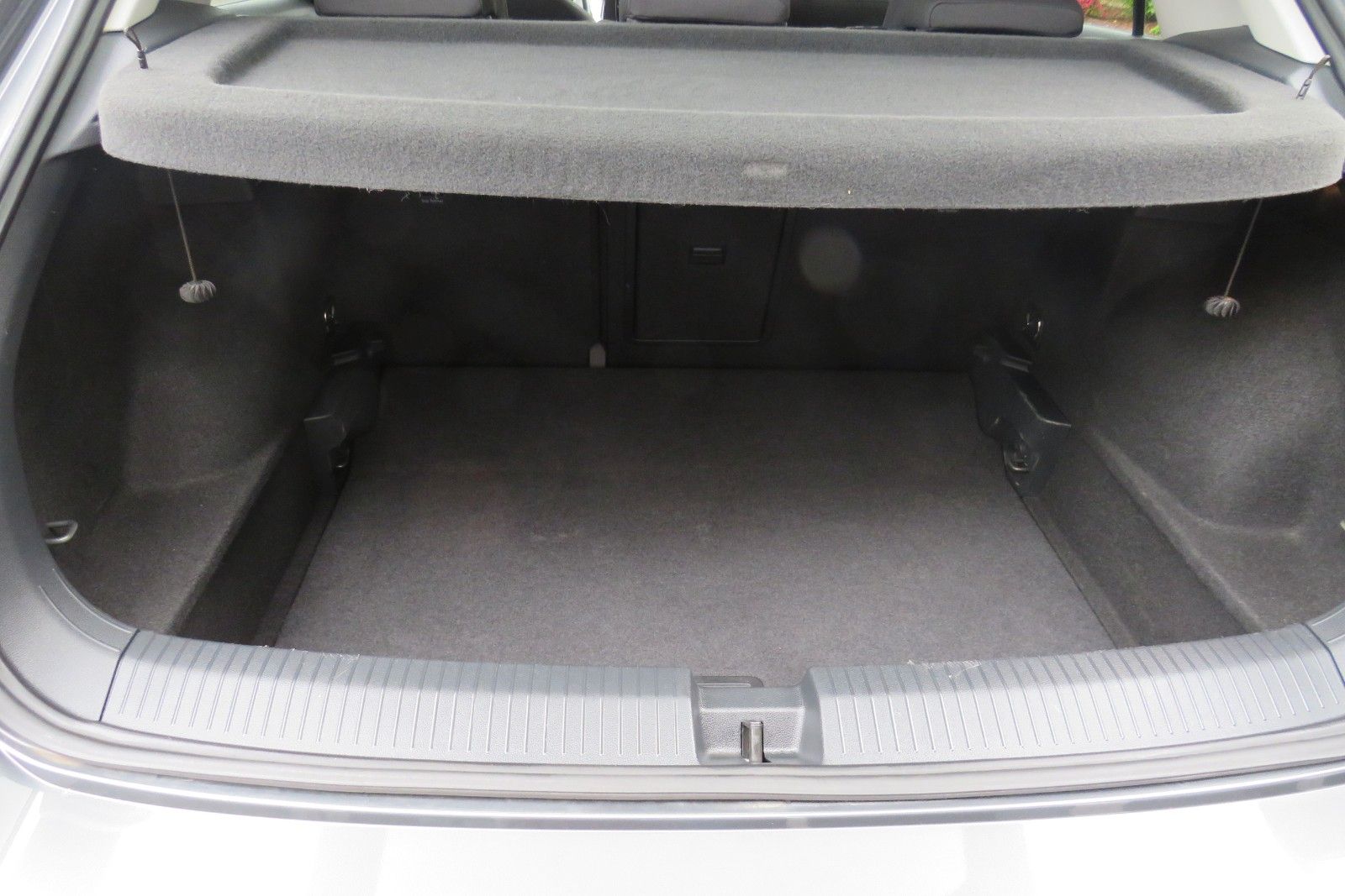 Fahrzeugabbildung Volkswagen T-Roc Life NAVI ACC SITZH. LED APP-CON. 1.H