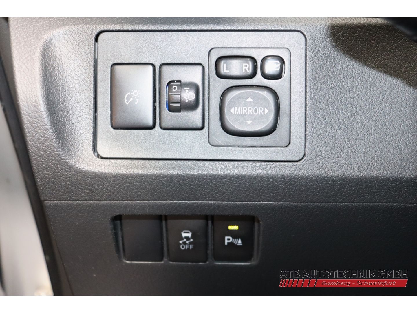 Fahrzeugabbildung Toyota Verso 1.8l Multidrive S Skyview Edition 5-Sitzer